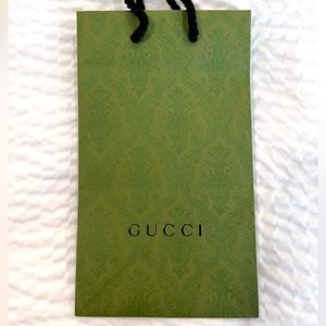 Gucci shopping bag